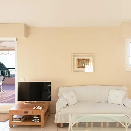 Amazing Sea View With Private Close Parking Apartamento *